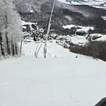 Na Svahu *