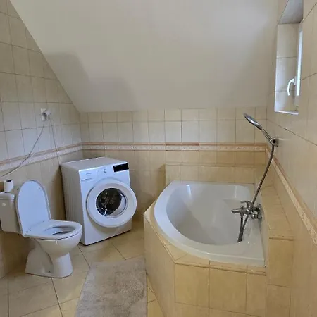 Na Svahu Chalet Regetovka