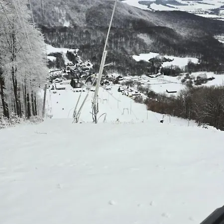 Na Svahu *